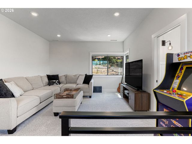 3522 BALM St S, Salem, OR 97302