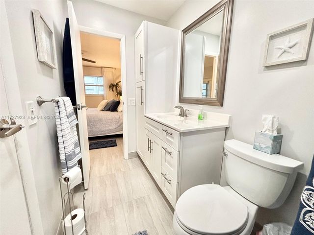 3405 NW 48th Avenue 407, Lauderdale Lakes, FL 33319