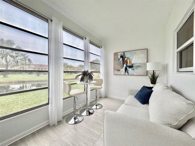 3405 NW 48th Avenue 407, Lauderdale Lakes, FL 33319