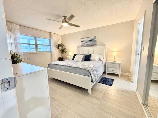 3405 NW 48th Avenue 407, Lauderdale Lakes, FL 33319
