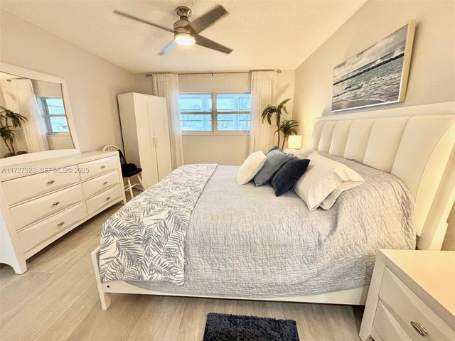 3405 NW 48th Avenue 407, Lauderdale Lakes, FL 33319