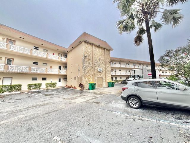 3405 NW 48th Avenue 407, Lauderdale Lakes, FL 33319