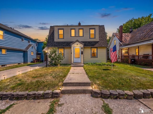 711 Harrison Street, Monroe, MI 48161