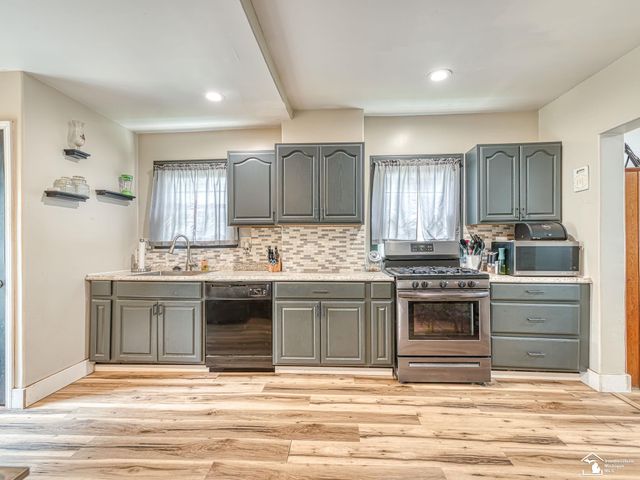 711 Harrison Street, Monroe, MI 48161