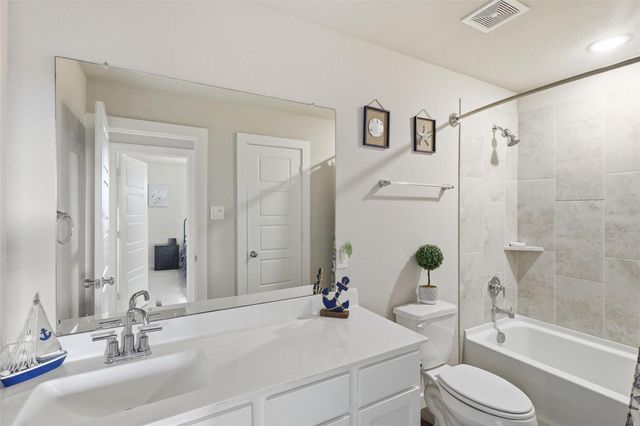 4707 Great Acre Lane, Fresno, TX 77545