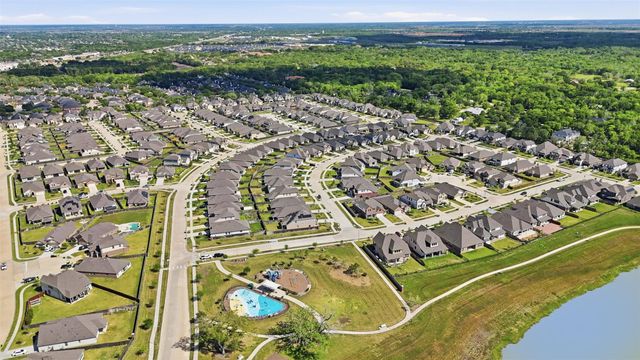 4707 Great Acre Lane, Fresno, TX 77545