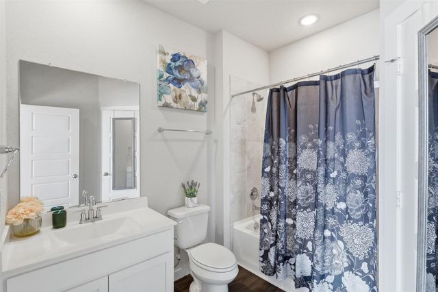 4707 Great Acre Lane, Fresno, TX 77545