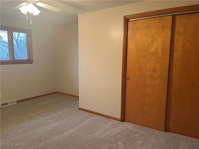 9152 Fosdick Road, Valley View, OH 44125