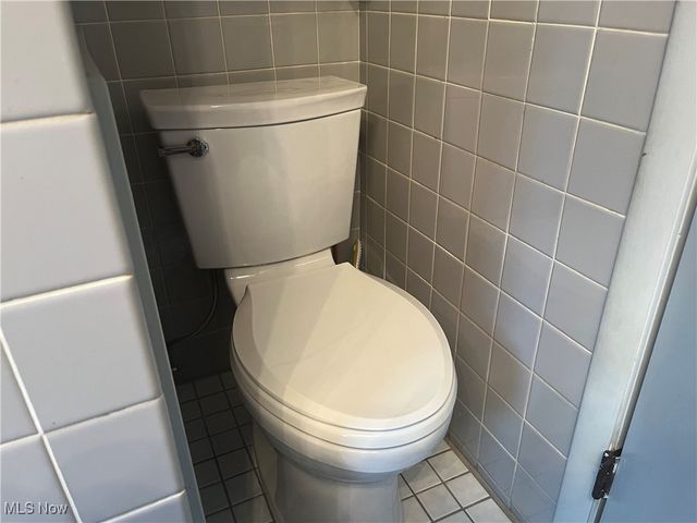 9152 Fosdick Road, Valley View, OH 44125