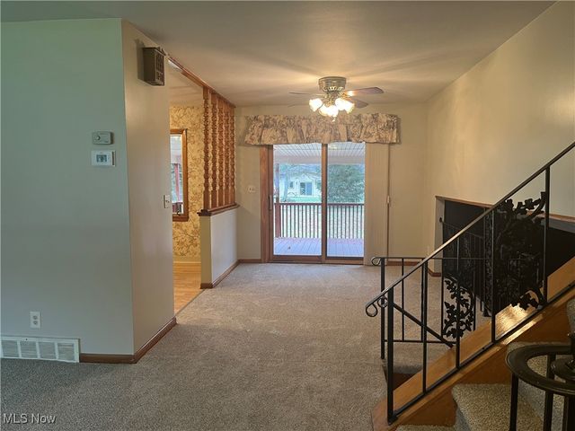 9152 Fosdick Road, Valley View, OH 44125