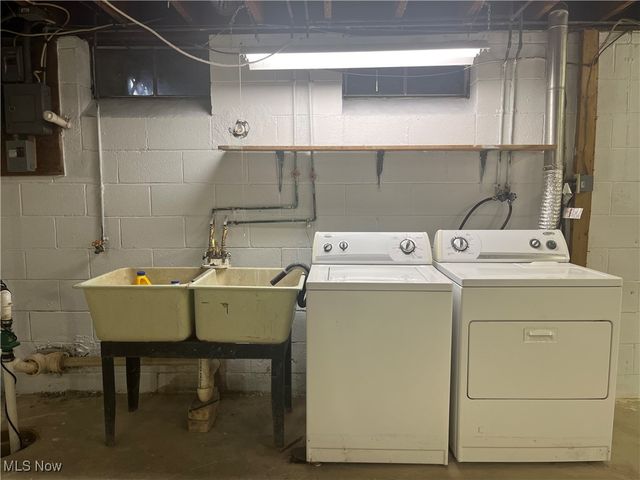 9152 Fosdick Road, Valley View, OH 44125