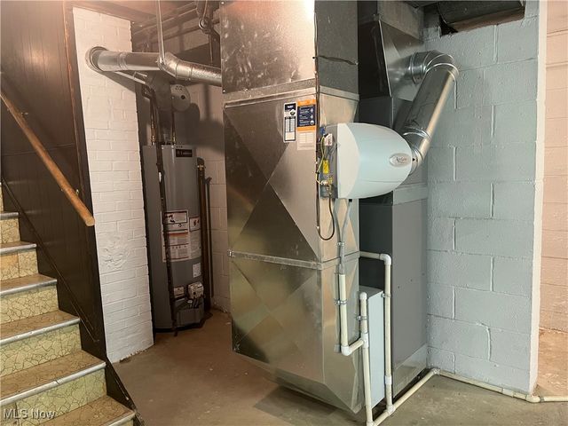 9152 Fosdick Road, Valley View, OH 44125