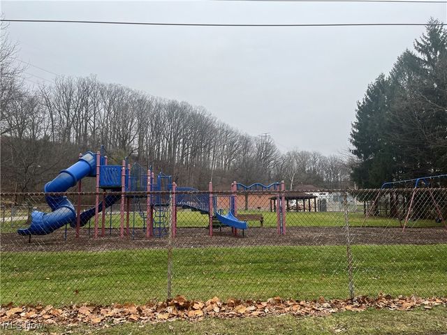 9152 Fosdick Road, Valley View, OH 44125