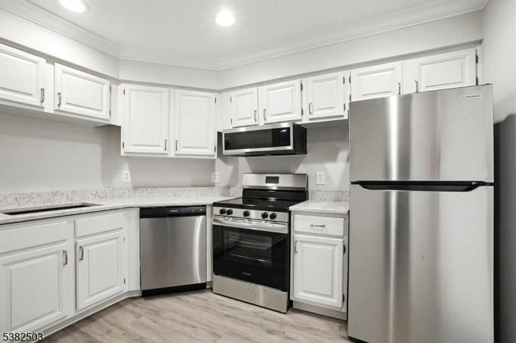 188 Jamestown Rd, Bernards Twp., NJ 07920