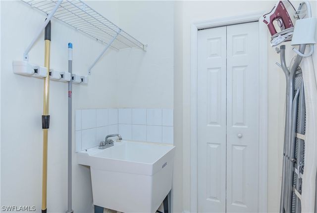 6830 Beach Resort DR 12, Naples, FL 34114