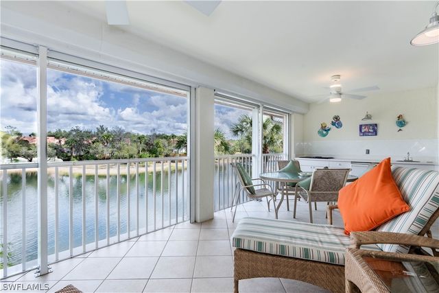 6830 Beach Resort DR 12, Naples, FL 34114