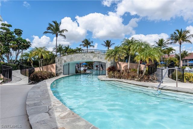 6830 Beach Resort DR 12, Naples, FL 34114
