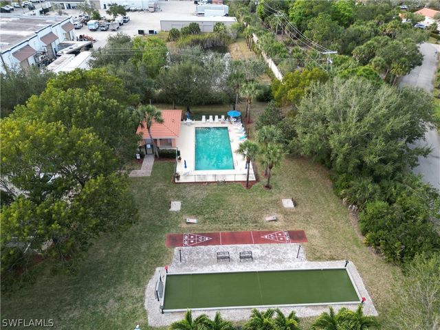 6830 Beach Resort DR 12, Naples, FL 34114