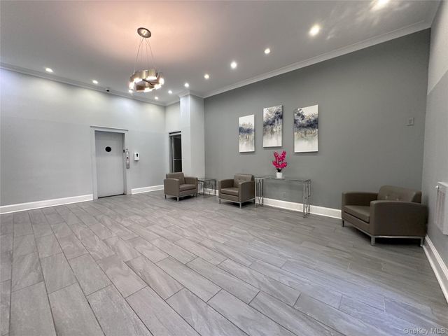 270 N Broadway 2HI, Yonkers, NY 10701