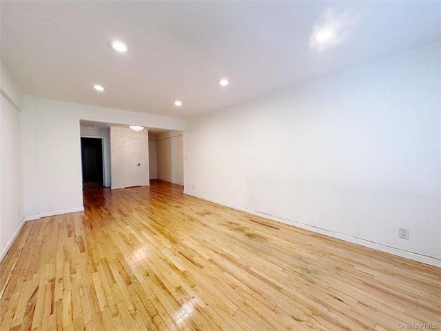 270 N Broadway 2HI, Yonkers, NY 10701