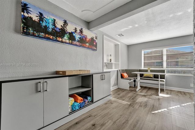 529 NW 8th St, Dania Beach, FL 33004