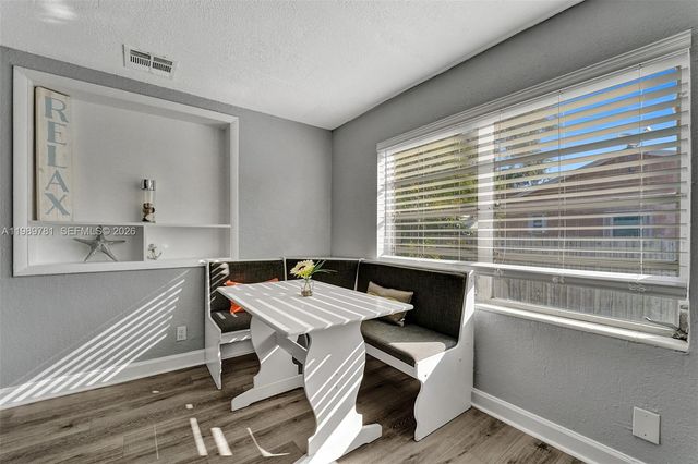 529 NW 8th St, Dania Beach, FL 33004