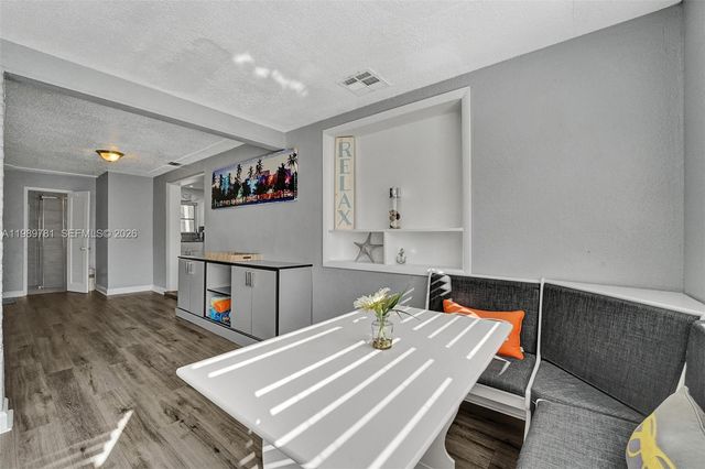 529 NW 8th St, Dania Beach, FL 33004