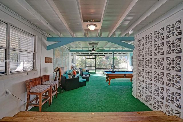 529 NW 8th St, Dania Beach, FL 33004