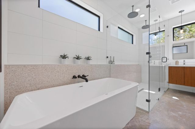 480 Starlight Village LOOP, Leander, TX 78641