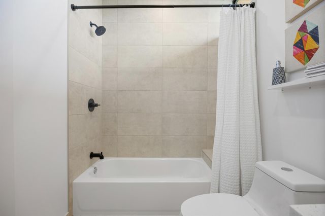 480 Starlight Village LOOP, Leander, TX 78641