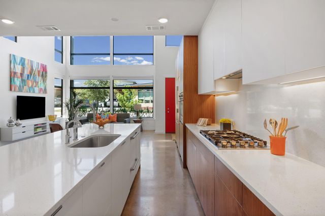 480 Starlight Village LOOP, Leander, TX 78641