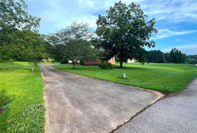125 Wedgefield Drive, Mcdonough, GA 30252
