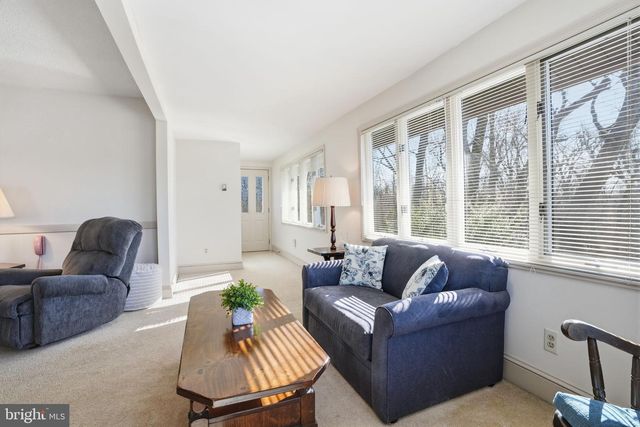 4400 NEWPORTVILLE RD, Levittown, PA 19056