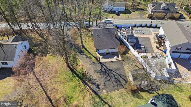 4400 NEWPORTVILLE RD, Levittown, PA 19056