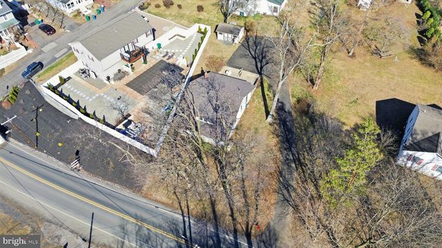 4400 NEWPORTVILLE RD, Levittown, PA 19056