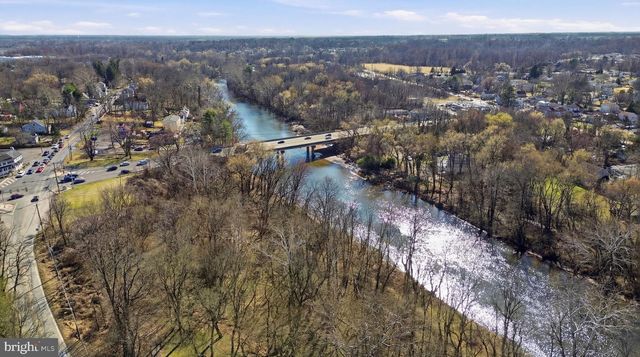 4400 NEWPORTVILLE RD, Levittown, PA 19056