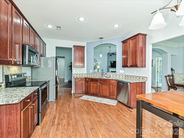 10234 Tintinhull Drive, Fort Mill, SC 29707