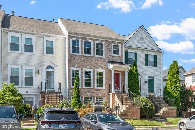 13129 ENGLISHWOOD LN, Fairfax, VA 22033
