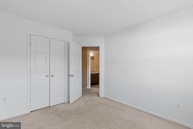 13129 ENGLISHWOOD LN, Fairfax, VA 22033