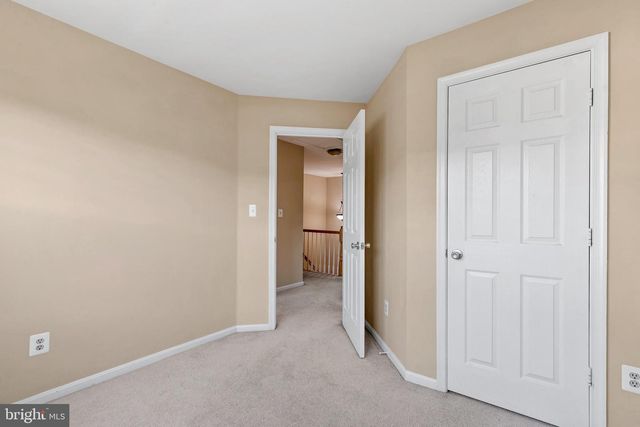 13129 ENGLISHWOOD LN, Fairfax, VA 22033
