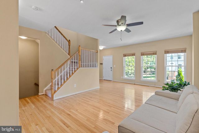 13129 ENGLISHWOOD LN, Fairfax, VA 22033