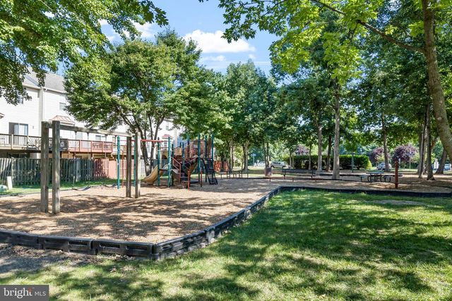 13129 ENGLISHWOOD LN, Fairfax, VA 22033