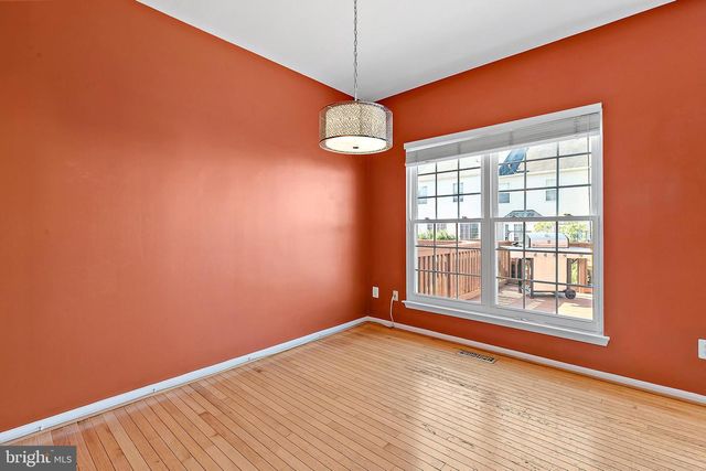 13129 ENGLISHWOOD LN, Fairfax, VA 22033