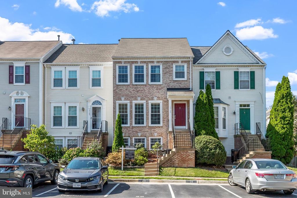 13129 ENGLISHWOOD LN, Fairfax, VA 22033