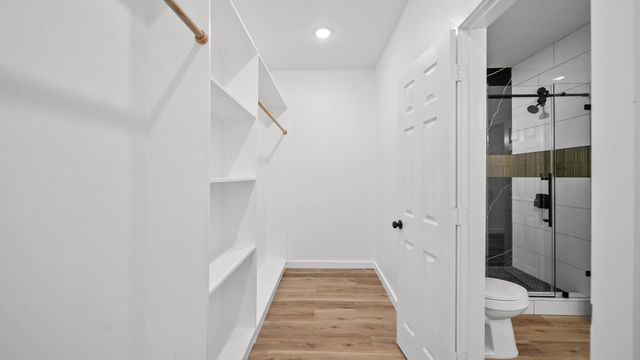 1504 W Blum Street B, Alvin, TX 77511