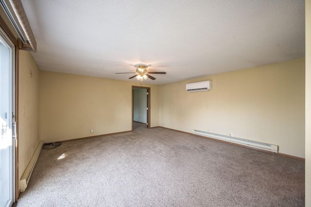 103 7th Street N, Swea City, IA 50590