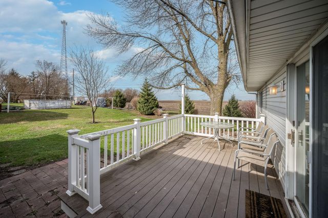 103 7th Street N, Swea City, IA 50590
