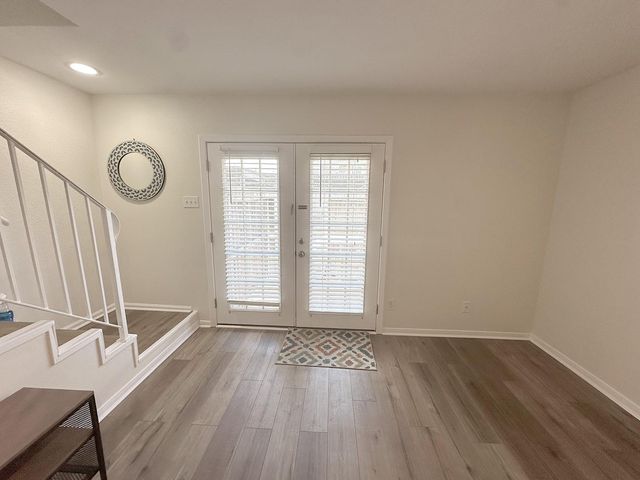 424 15th Street 104, Galveston, TX 77550