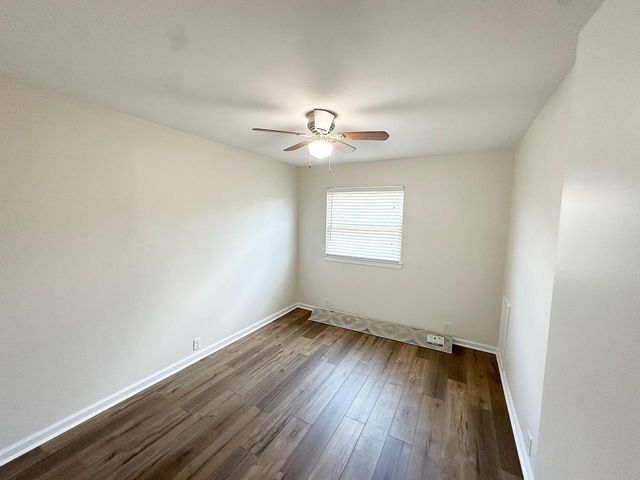 424 15th Street 104, Galveston, TX 77550