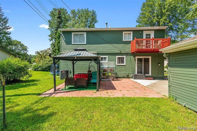 21456 Flanders Street, Farmington Hills, MI 48335